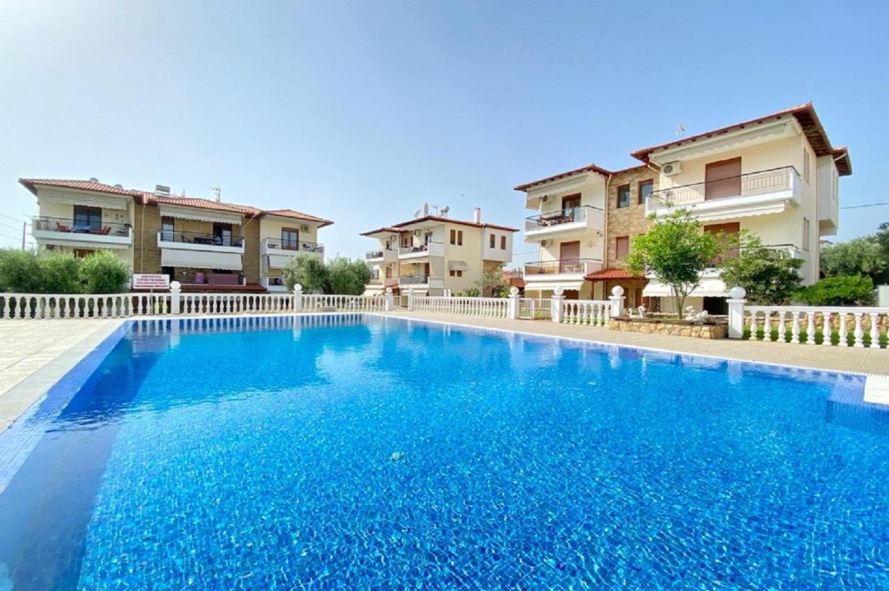 Vladi Guest House Gerakini Sithonia Bagian luar foto