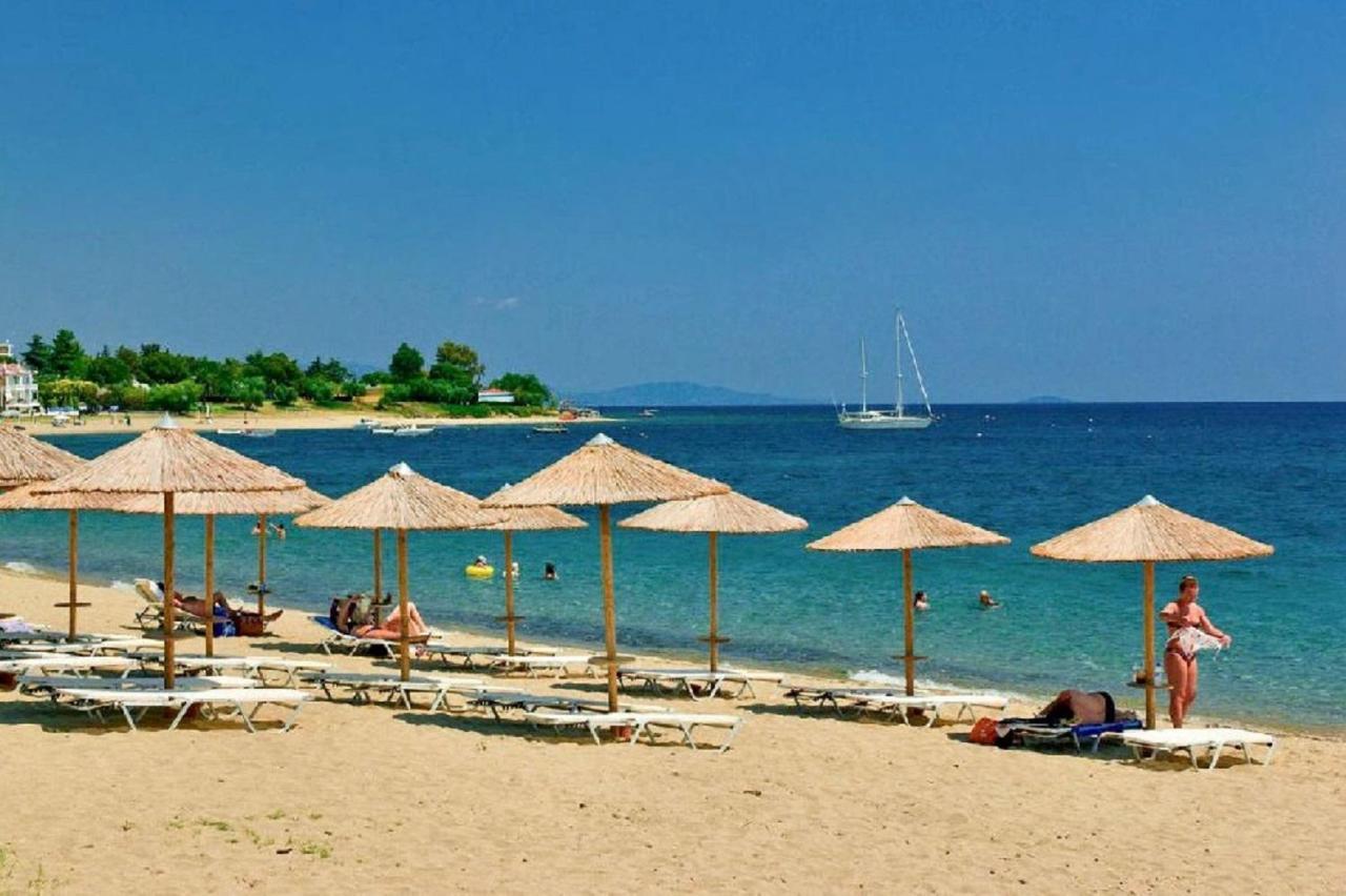 Vladi Guest House Gerakini Sithonia Bagian luar foto